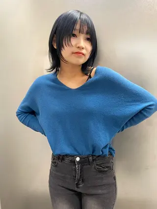 ミディアム カラー 韓国/レイヤー/艶髪 ルキアのヘアスタイル