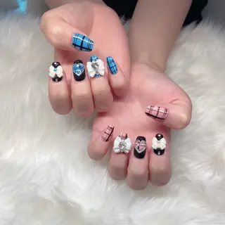 ネイル R nailのネイルデザイン