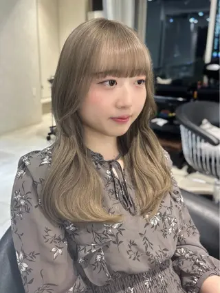 セミロング カラー 新宿ハイトーン/ カットモデル/のりかのヘアスタイル