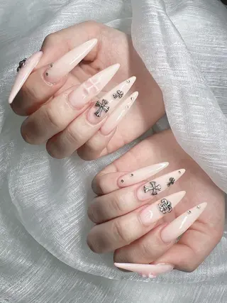 ネイル Lee Nails チップ長さだし専門店のネイルデザイン