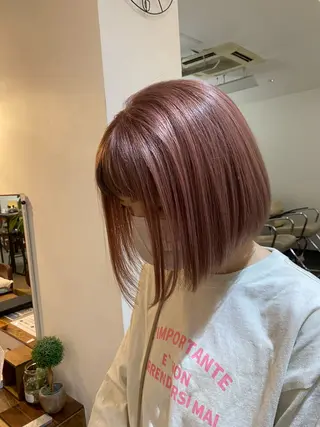 ショート カラー 入江 允のヘアスタイル