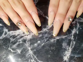 セミロング ネイル クロキ 。のネイルデザイン