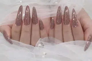 ネイル なつか🍒口コミ好評 駅近1分 パラジェルのネイルデザイン