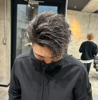 ショート カラー パーマ メンズ era2d所属・マコト/心斎橋 メンズ専門店のヘアスタイル