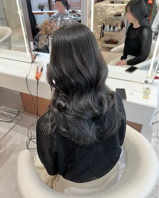 セミロング カラー 韓国レイヤー🇰🇷 韓国研修◎渋谷カイトのヘアスタイル