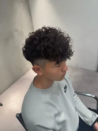 パーマ メンズ ブリーチ/パーマ特化 片平和寿のヘアスタイル