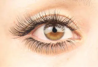 マツエク・マツパ SESUNNY セサ二ー　SAYAのマツエク・マツパデザイン