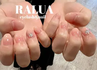 ネイル RALUA shiori🐰のネイルデザイン