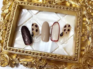 ネイル マジックミラー所属・マジック ミラーのネイルデザイン