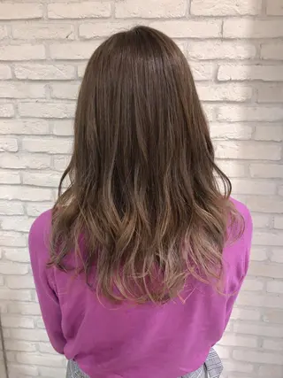 ミディアム カラー HAUS 片山みほのヘアスタイル