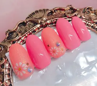 ネイル CROWN プライベートサロンのネイルデザイン
