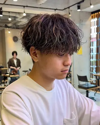 カラー パーマ メンズ メンズパーマ 西條真治のヘアスタイル