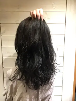 セミロング カラー 野崎 ひかりのヘアスタイル
