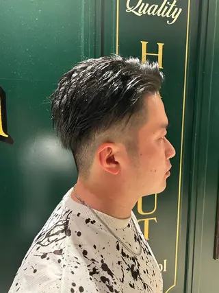 メンズ ヒロ銀座牛山 友晴のヘアスタイル