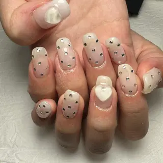 ネイル 駒月 明日香の眉毛・アイブロウイメージ