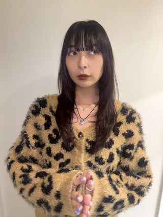 ロング カラー 🦮shiori アイドルオタク🦮のヘアスタイル