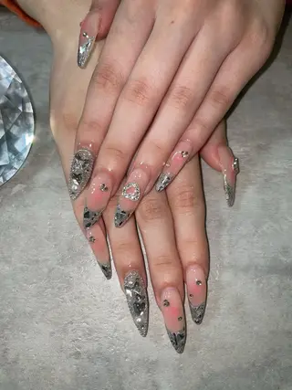 ネイル One Na1l ゆい☺︎のネイルデザイン