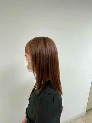 セミロング カラー いとう このみのヘアスタイル