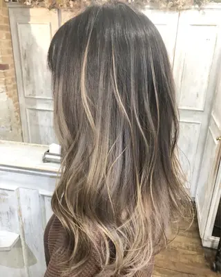 ミディアム カラー ヘアアレンジ 遠藤 拓馬のヘアスタイル