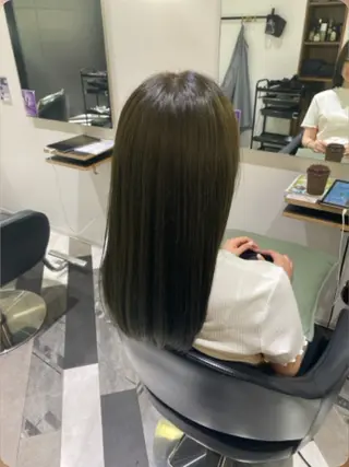 ロング 🫧透明感カラーレイ ヤースタイル松浦元海のヘアスタイル