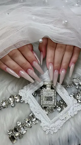 ネイル MADIA所属・MADIA RUNAのネイルデザイン