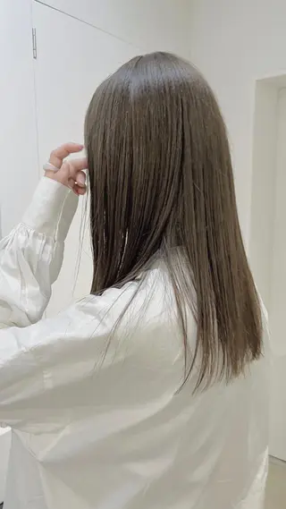 ミディアム KOCHAB所属・KOCHAB 中村穂風のヘアスタイル