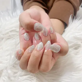 ネイル celica所属・松田 由真のネイルデザイン