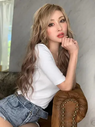 ロング 韓国カラー/エクステ carryのヘアスタイル