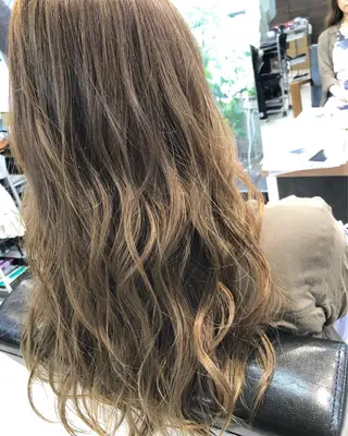 ロング カラー ヘアアレンジ メンズ キッズ ネイル マツエク・マツパ GO TODAY SHAiRE SALON所属・透明感カラー🤎 ゆりのヘアスタイル