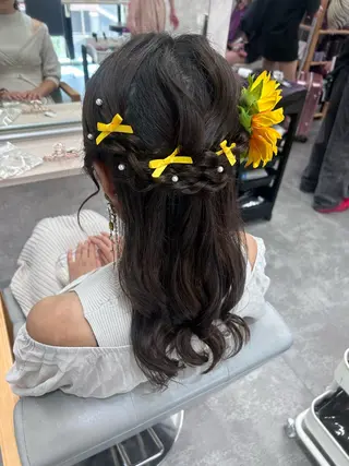セミロング ヘアアレンジ 💕ブリーチ/ヘアメ 🎀YUUKAのヘアスタイル