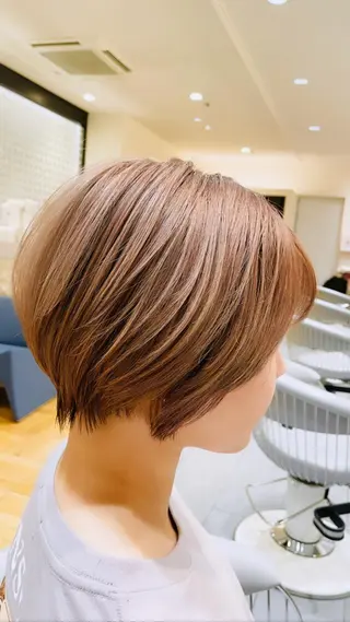 ショート FLAPPER所属・ハイトーンカラー /パーマ/亀井のヘアスタイル