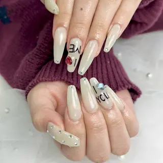 ネイル LAUR Natsukiのネイルデザイン