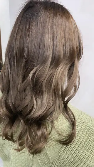 ロング 銀座/レイヤー /髪質改善/韓国ヘアのヘアスタイル