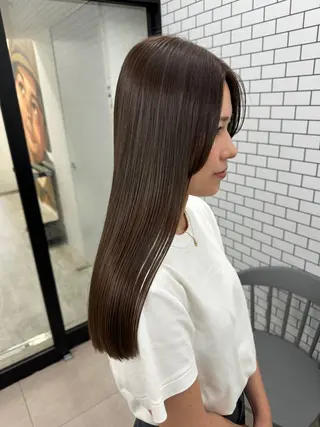 ロング カラー 岡村 玲奈のヘアスタイル