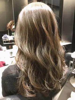 ロング カラー KANOI 銀座中央通り所属・上條 航平のヘアスタイル