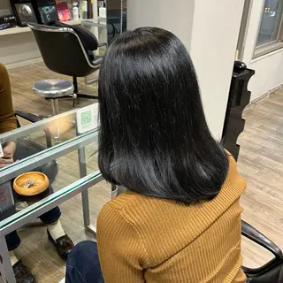 カラー アンドウ アカリのヘアスタイル