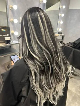 ロング カラー mimiiy梅田 中崎町ハイトーンのヘアスタイル