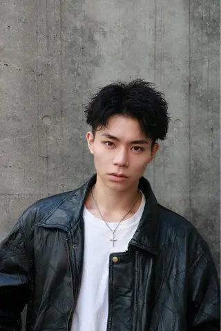 カラー パーマ メンズ RACCOON.TOKYO 渋谷店所属・メンズカット🐺 パーマ特化🔥舜のヘアスタイル