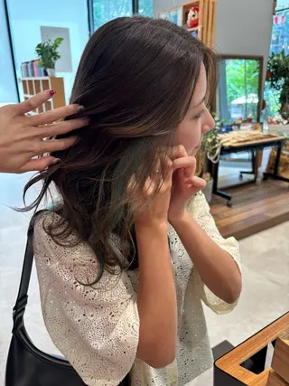 ロング カラー ヘアアレンジ 加藤 愛実のヘアスタイル