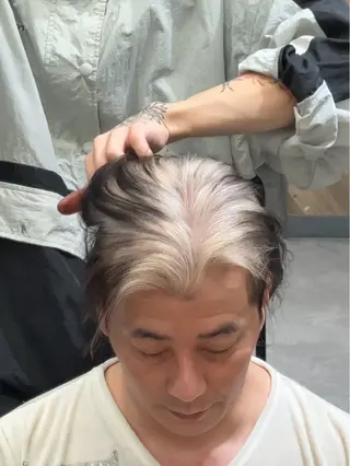 ショート カラー CHROMAN by become所属・RYUKI/ 複雑履歴ハイトーンのヘアスタイル