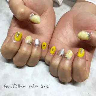 ネイル Hair salon Irie所属・與儀 知佳のネイルデザイン