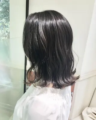 ミディアム カラー N° jillva ♦️川端裕司♦️のヘアスタイル
