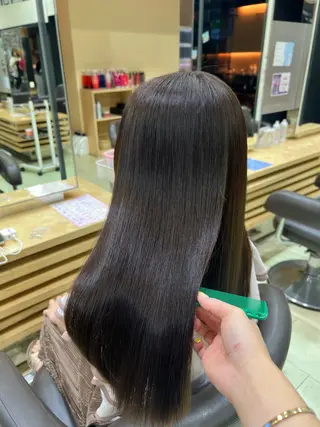 ミディアム 暖色ｶﾗｰ/ﾚｲﾔｰ ｶｯﾄ/Yunaのヘアスタイル