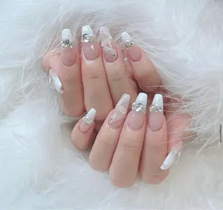 ネイル Amina nail salonのネイルデザイン