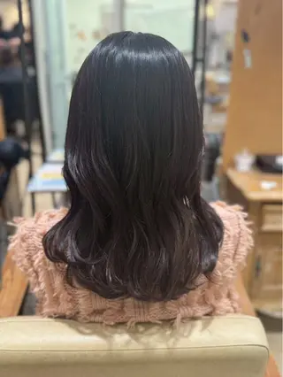 セミロング 三輪 あおいのヘアスタイル
