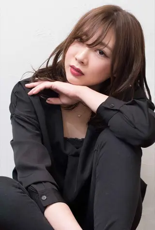 セミロング カラー La Ruelle 江曽島店/髪質改善のヘアスタイル