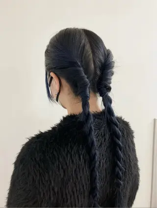 ロング カラー newi remi🖤のヘアスタイル