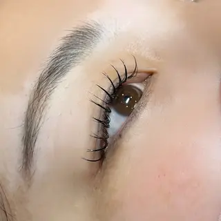 マツエク・マツパ シュモレフェリーク所属・🍑 MOMOのマツエク・マツパデザイン