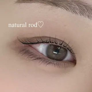 マツエク・マツパ fors 梅田所属・saki 束感まつ毛/ 大阪のマツエク・マツパデザイン