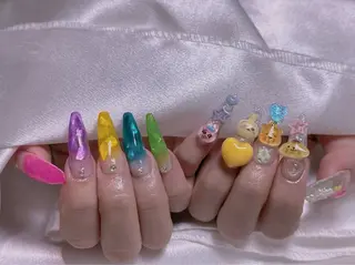 ネイル M2ネイルサロン【長さ出し&フィルイン導入店】所属・長さ出し専門店 RIRIのネイルデザイン